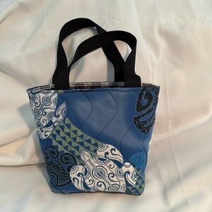 Blue Hawaiian turtle bag